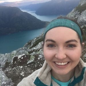 Meet your Posher, Lauren